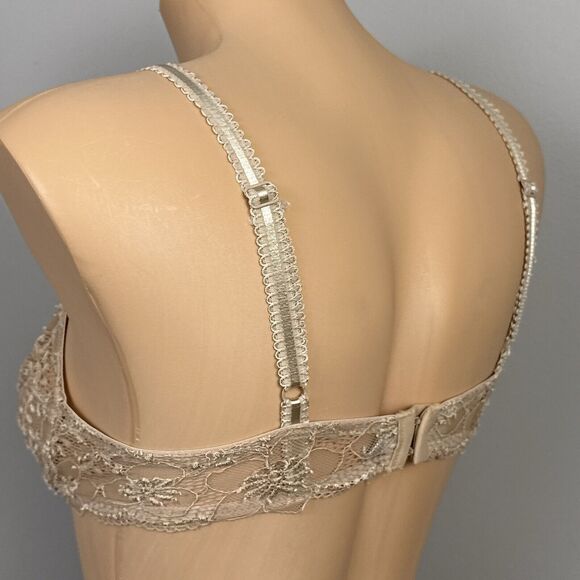 Wacoal Luscious Lace Bra Size 34B 65197 Sheer Underwire Embroidered Beige Tan - Picture 3 of 6
